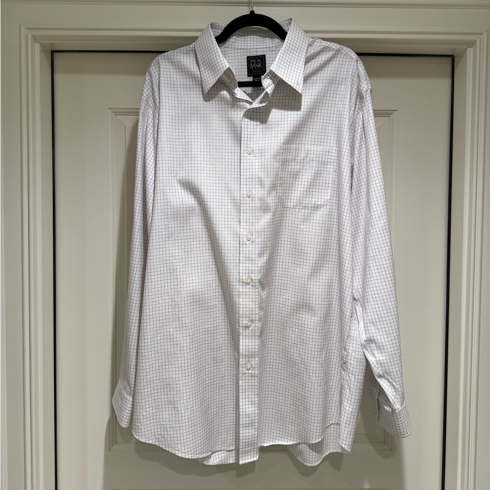Jos A Bank traveler point collar dress shirt tailored fit size 17.5 - 36